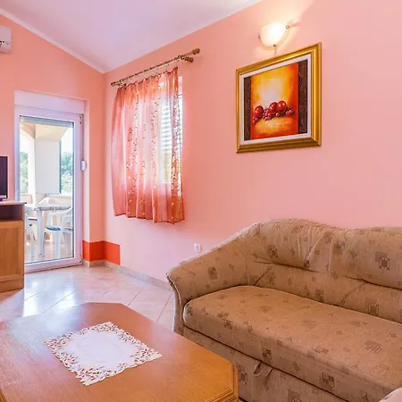 Apartment Orange Medulin