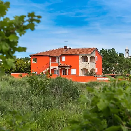 Apartment Orange *