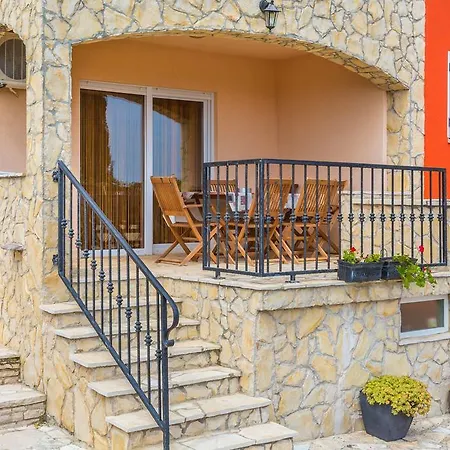 Apartment Orange *