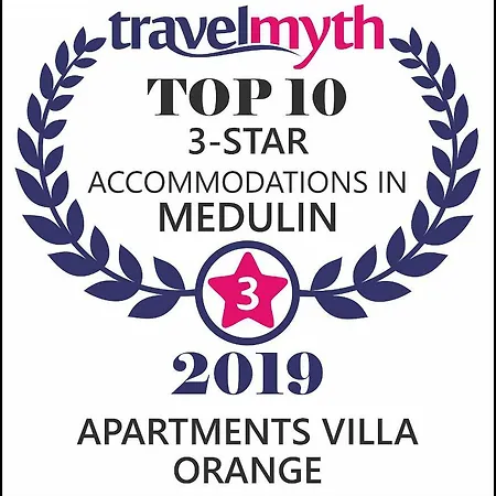 Orange Apartment Medulin